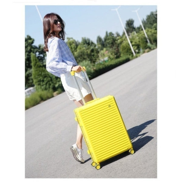 Sleek Waterproof Rolling Bag Hard Shell Spinner Case 20/22/24/26 inches